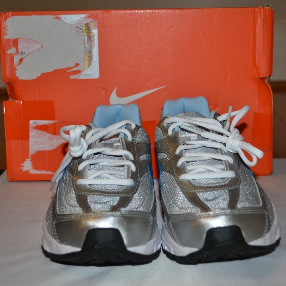 nike initiator argent blue
